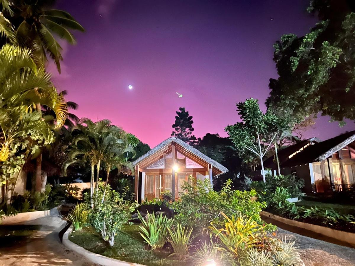Mg Cocomo Resort Vanuatu Port Vila Exterior photo
