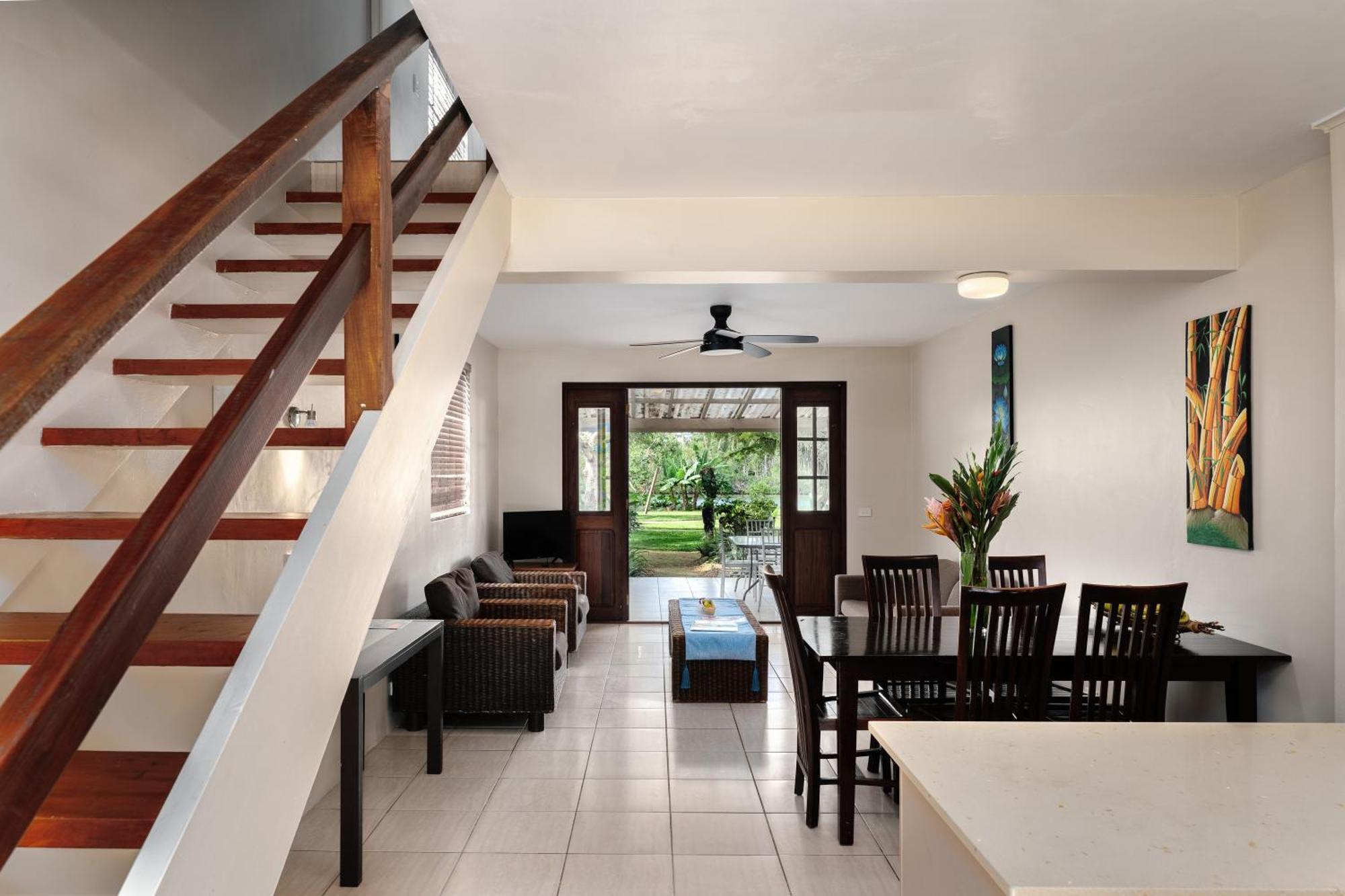 Mg Cocomo Resort Vanuatu Port Vila Exterior photo