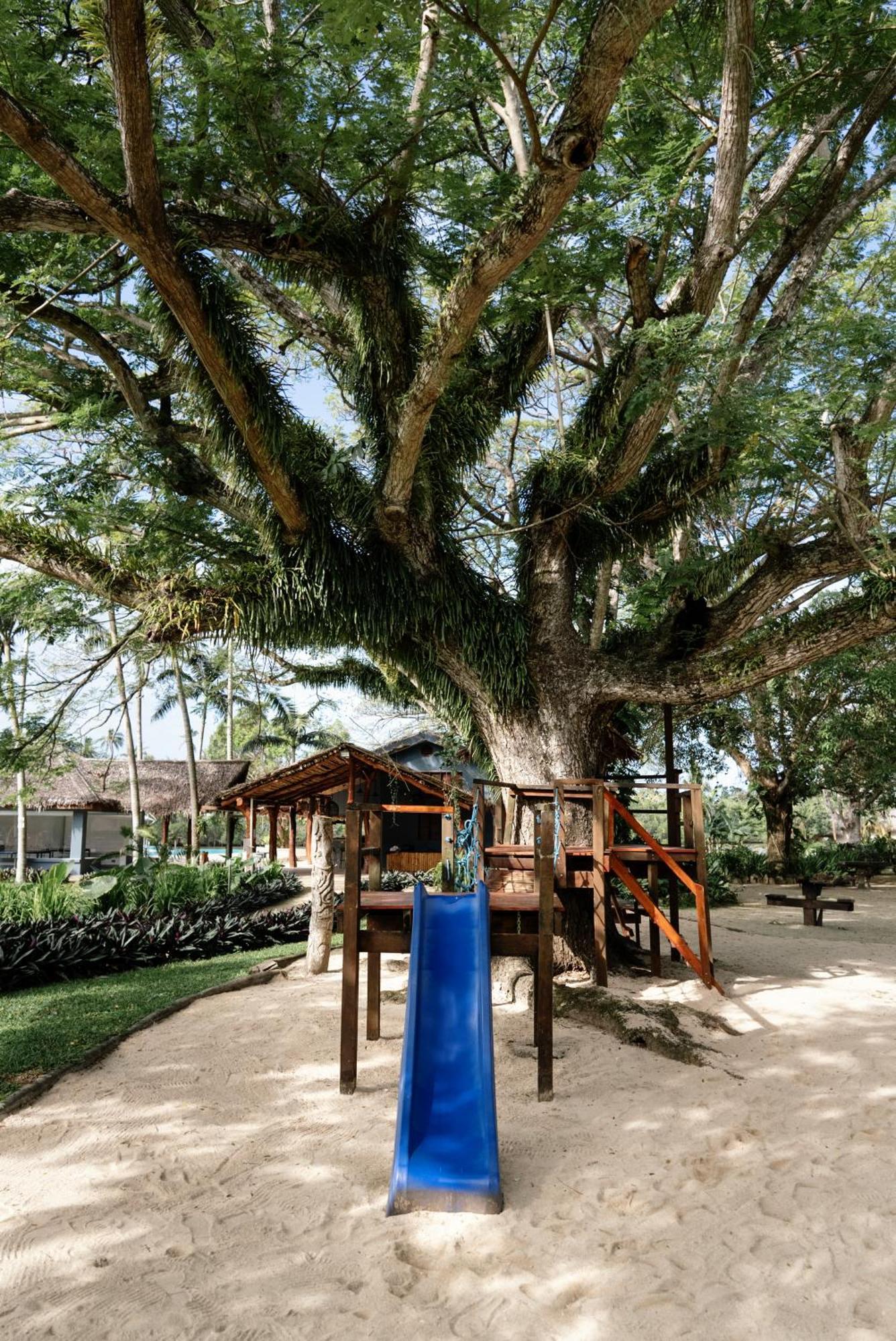 Mg Cocomo Resort Vanuatu Port Vila Exterior photo