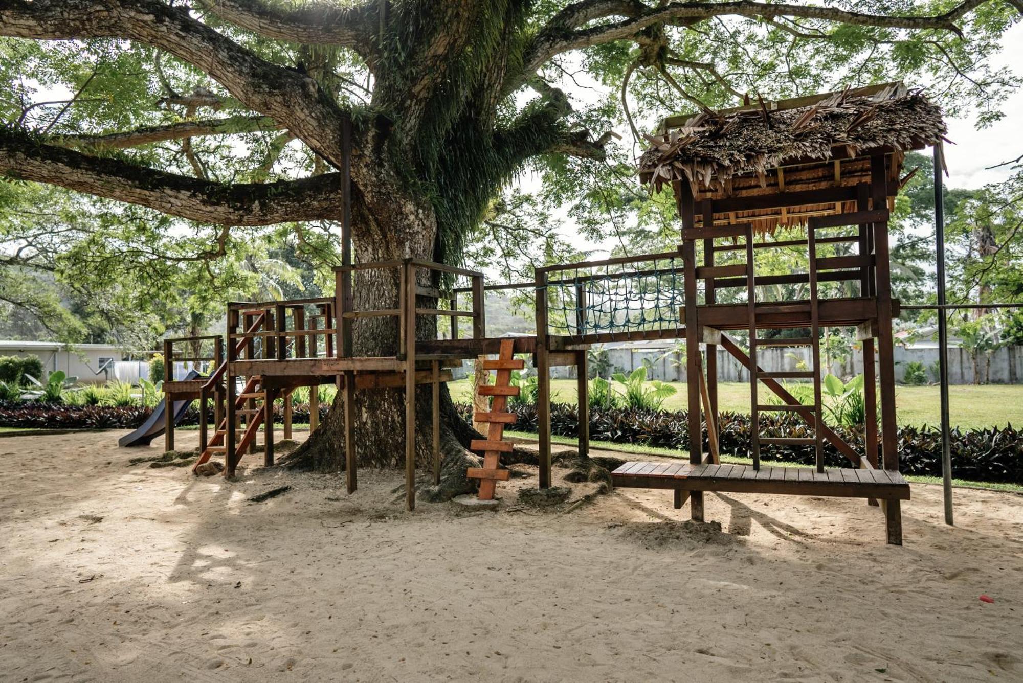 Mg Cocomo Resort Vanuatu Port Vila Exterior photo