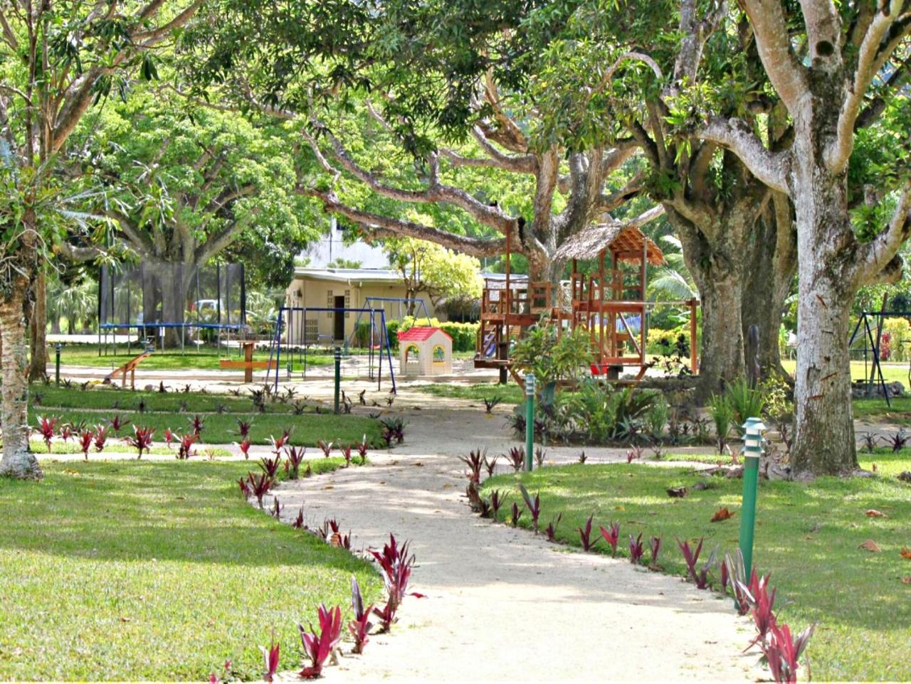Mg Cocomo Resort Vanuatu Port Vila Exterior photo